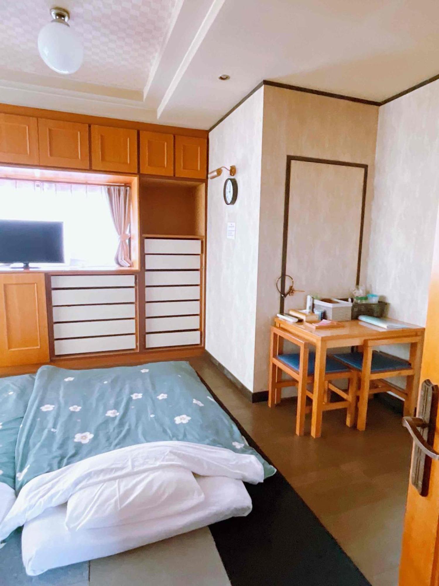 T&T Fujiyama Guest House ฟูจิโยชิดะ ภายนอก รูปภาพ