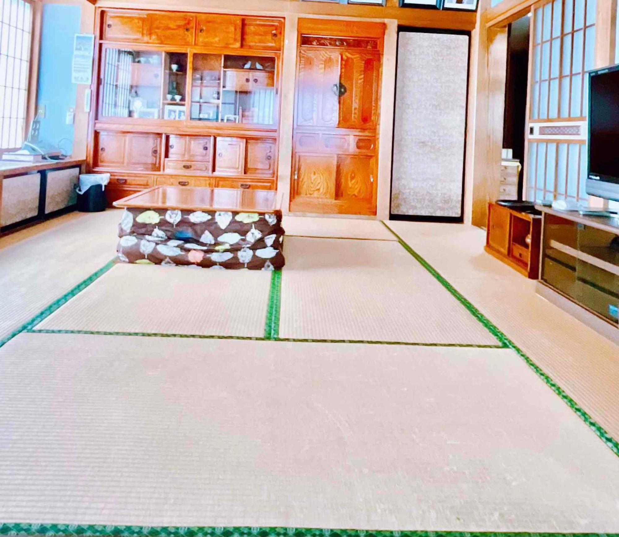 T&T Fujiyama Guest House ฟูจิโยชิดะ ภายนอก รูปภาพ